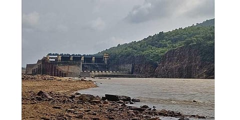 Glitch in dam gate did not lead to bund breach: EE