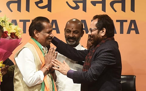 Former Member of Telangana state Public Service Commiission, Hyderabad, CH Vittal Joins BJP in Union Minister Mukhtar Abbas Naqvi. (Photo | Parveen Negi, EPS)