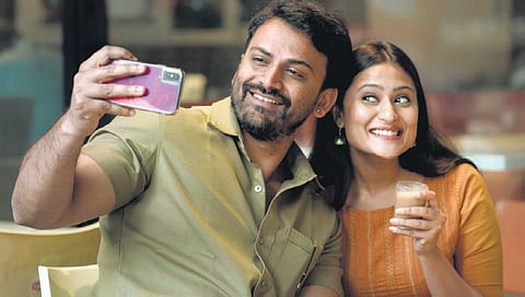 A still from Badava Rascal.