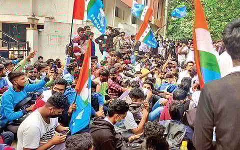 Hundreds of PU students protest in front of the office of Department of Pre-University Education in Malleswaram demanding that the authorities cancel offline exams due to the rise in Covid-19 clusters