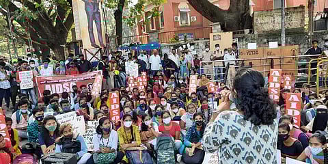 Students protest against NEP at Bengaluru's Mysore Bank Circle. (Photo| EPS)