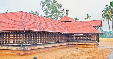 An epic to the sister temples of yore