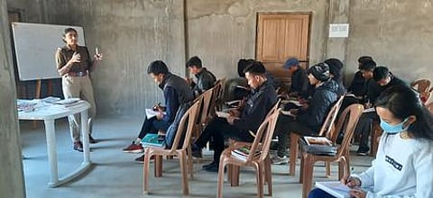 Noklak SP Pritpal Kaur has turned conference hall of SP's office into a classroom for UPSC aspirants. (Photo| EPS)