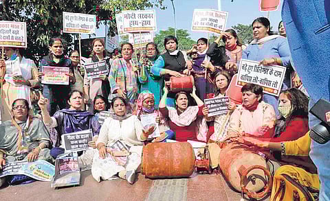 Delhi Pradesh Mahila Congress protests at Connaught Place. (Photo | Express)