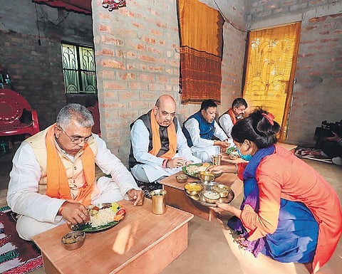 Amit Shah, other BJP leaders have lunch at a fisherman’s house in South 24 Parganas