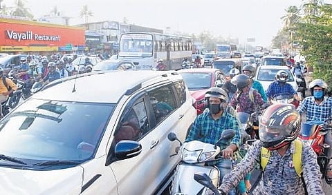 The traffic congestion at Enchakkal junction | B P Deepu