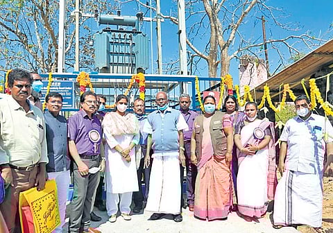 Power Minister M M Mani and E S Bijimol, MLA, along with Theni Collector Pallavi Baldev and other officers at the Mullaperiyar dam site on Monday