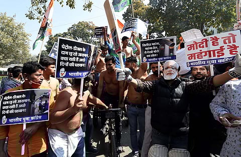 Activists of Indian Youth Congress during a protest against the hike in fuel and LPG prices, in New Delhi. (Photo | Shekhar Yadav, EPS)