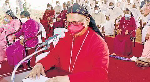 Theodosius Mar Thoma Metropolitan delivering the message on the concluding day of the 126th Maramon Convention on Sunday | Express