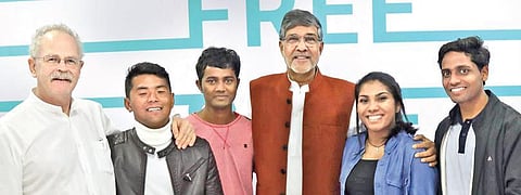 Rajesh (extreme right) with Kailash Satyarthi and his Mukti Ashram friends