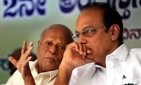 Minister Vinay Kumar Sorake and Former Union Minister R L Jalappa (left) in Bengaluru.
