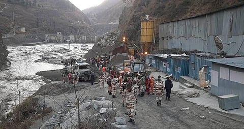 NDRF and others during rescue operations for the people who are stranded in the tunnel near the Tapovan Dam in Chamoli. (Photo | Shekhar Yadav/EPS)