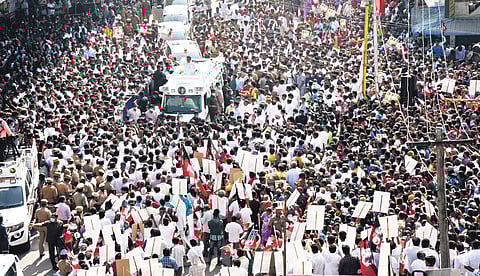 Chief Minister Edappadi K Palaniswami addressing a gathering at Porur Junction.