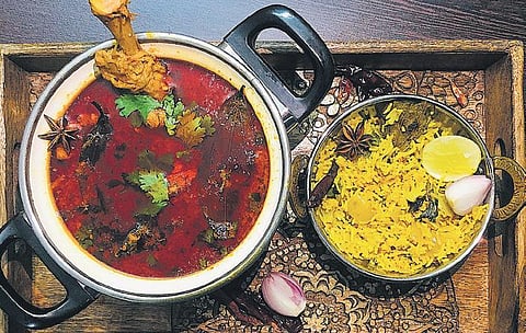 Saoji Chicken Curry, Saoji Egg Curry