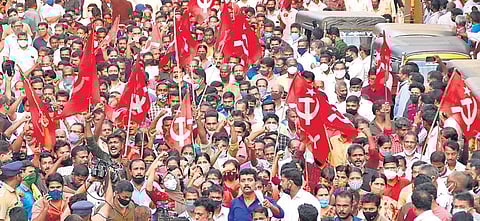 CPM activists and local leaders take out a protest march at Kuttiyadi in Kozhikode on Wednesday | T P Sooraj