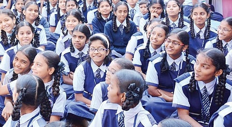 Meal scheme: 1,962 HMs in Prakasam get memos