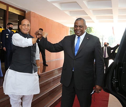 Rajnath Singh with Lloyd Austin. (Photo| Twitter)