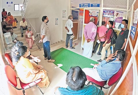 Senior citizens line up for spot registration of Covid vaccination at General Hospital, Ernakulam, on Thursday | Albin Mathew