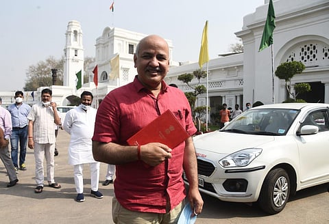 Deputy CM and finance minister Manish Sisodia arrives for budget at Vidhan Sabha in New Delhi on Tuesday. (Photo | Parveen Negi, EPS)