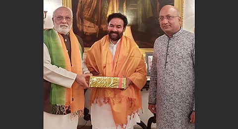Union Minister Kishan Reddy calls on Nawab of Arcot