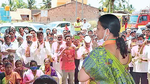 BJP candidate for Belagavi Lok Sabha by-election, Mangala Angadi, campaigns at Khanagaon
