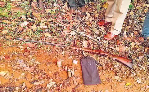 The muzzle-loader,like the one recovered, is preferred for hunting