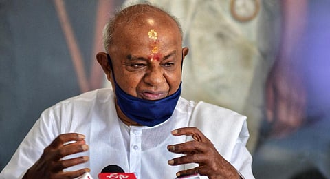 Doing politics during the elections is different, and he is not interested in recalling the bad experiences.