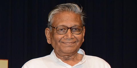 Noted Odia and English writer Manoj Das (Photo | EPS)