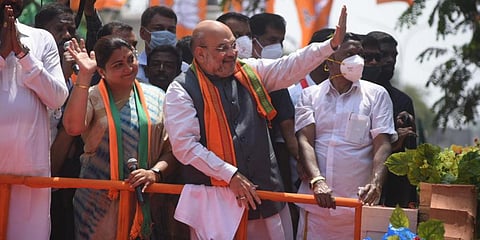Union minister Amit Shah holds a road show at Teynampet along with BJP candidates, in Chennai. (Photo| R Satish Babu, EPS)