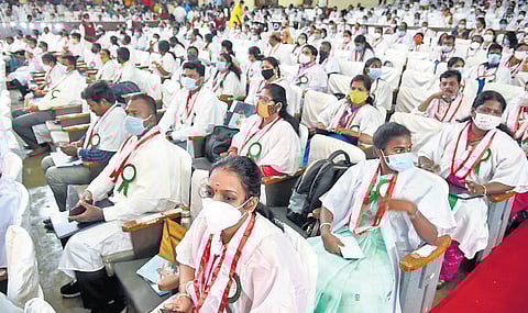 Graduating students at the 163rd convocation of University of Madras in Chennai on Thursday. (Photo | R Satish Babu, EPS)