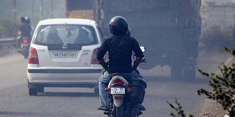 Air pollution reduces visibility in New Delhi (File Photo| IANS)