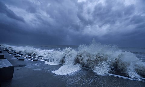 Rough sea in the Bay of Bengal ahead of Cyclone 'Yaas' landfall, at Digha in East Midnapore district. (Photo | PTI)