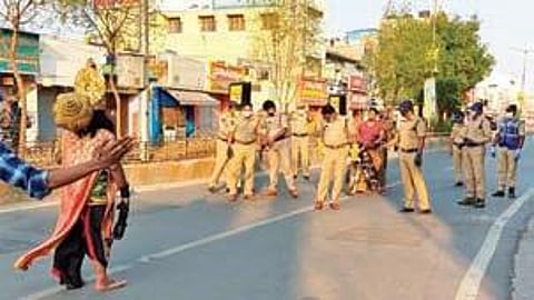 Hema Reddy shooting short films on police personnel and Covid-19 in Kadapa. (Photo | EPS)