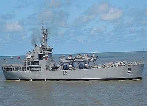 INS Shardul of the Indian Navy on its way to Kuwait (Photo | Express)