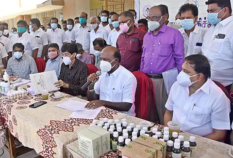 Medical & Family Welfare Minister Ma Subramanian inaugurated a 240-bed Siddha Covid Care Centre in Chennai’s Vyasarpadi. (Photo | Ashwin Prasath, EPS)