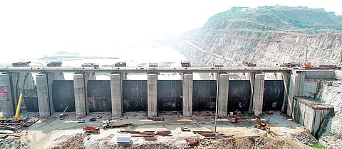 The state officials apprised the union secretary the progress of civil works and LARR.