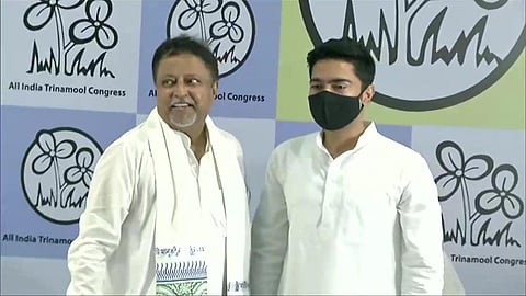 BJP leader Mukul Roy (Left) has returned to TMC. (Photo | Twitter/ANI)