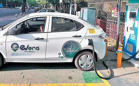 Delhi government has approved a single-window process for quick and efficient installation of electric vehicle chargers at private and semi-public places. (Photo | EPS)