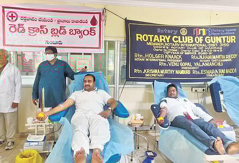 Polireddy Uma Maheswara Rao donated blood 83 times in the last 30 years. He is seen donating blood at a camp. (Photo | Express)