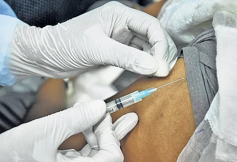 81 lakh get shots as jabs rise 62 per cent in one day