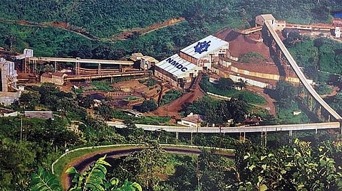 The state has a share of 20 per cent (4 billion tonne) in iron ore deposit overall.