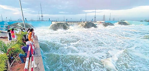 Water being released from the Gayatri pumphouse, into the Mid Manair Dam