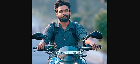 A still from 'Vaazhl'