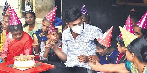 Goutham with the residents of various shelter homes being run by the NGO. (Photo | S Senbagapandiyan, Express)