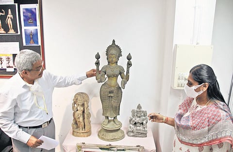 On Monday morning, the Idol Wing officers raided an export company in Kilpauk that exports sculptures and antique pieces to other countries | express