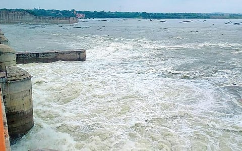 Sunkesula reservoir in Kurnool district receiving heavy inflows from upstream Tungabhadra dam in Karnataka on Tuesday | express