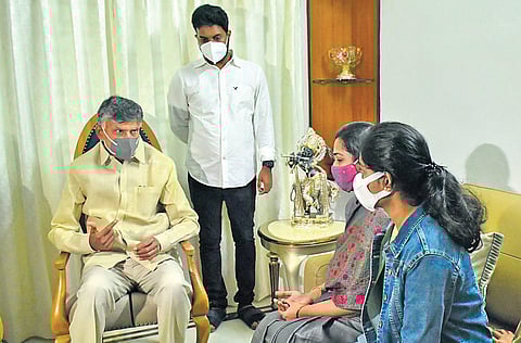 TDP chief N Chandrababu Naidu meets family members of former minister Devineni Uma Maheswara Rao at Gollapudi on Saturday I Prasant Madugula