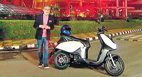 Hero MotoCorp unveils e-scooter, to launch in 2022