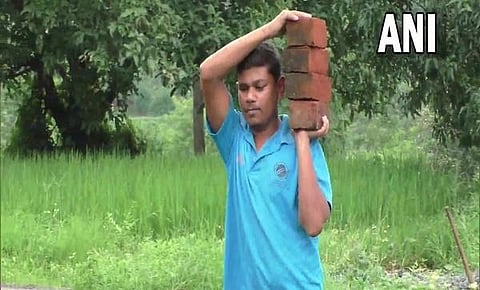 Indian blind cricketer Naresh Tumda (Photo | ANI)