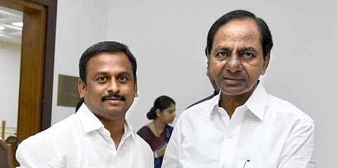 Gellu Srinivas Yadav with K Chandrasekhar Rao (File Photo)